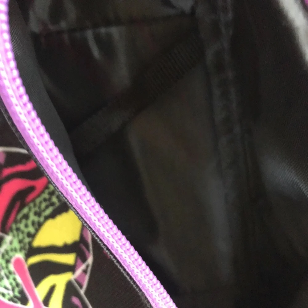 MTV Black and Pink Fanny Pack - Picture 8 of 10